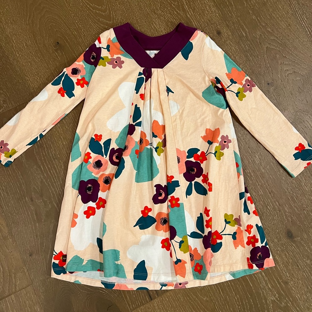 Tea Collection Long Sleeve Dress. Floral Print